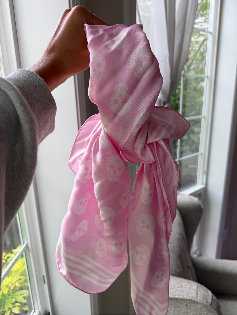 Alexander McQueen Pink Skull-Print Silk Scarf